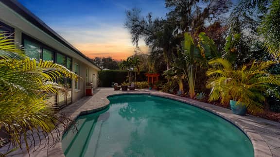 Luxury Pool Home in Riverview Tampa - Image 3